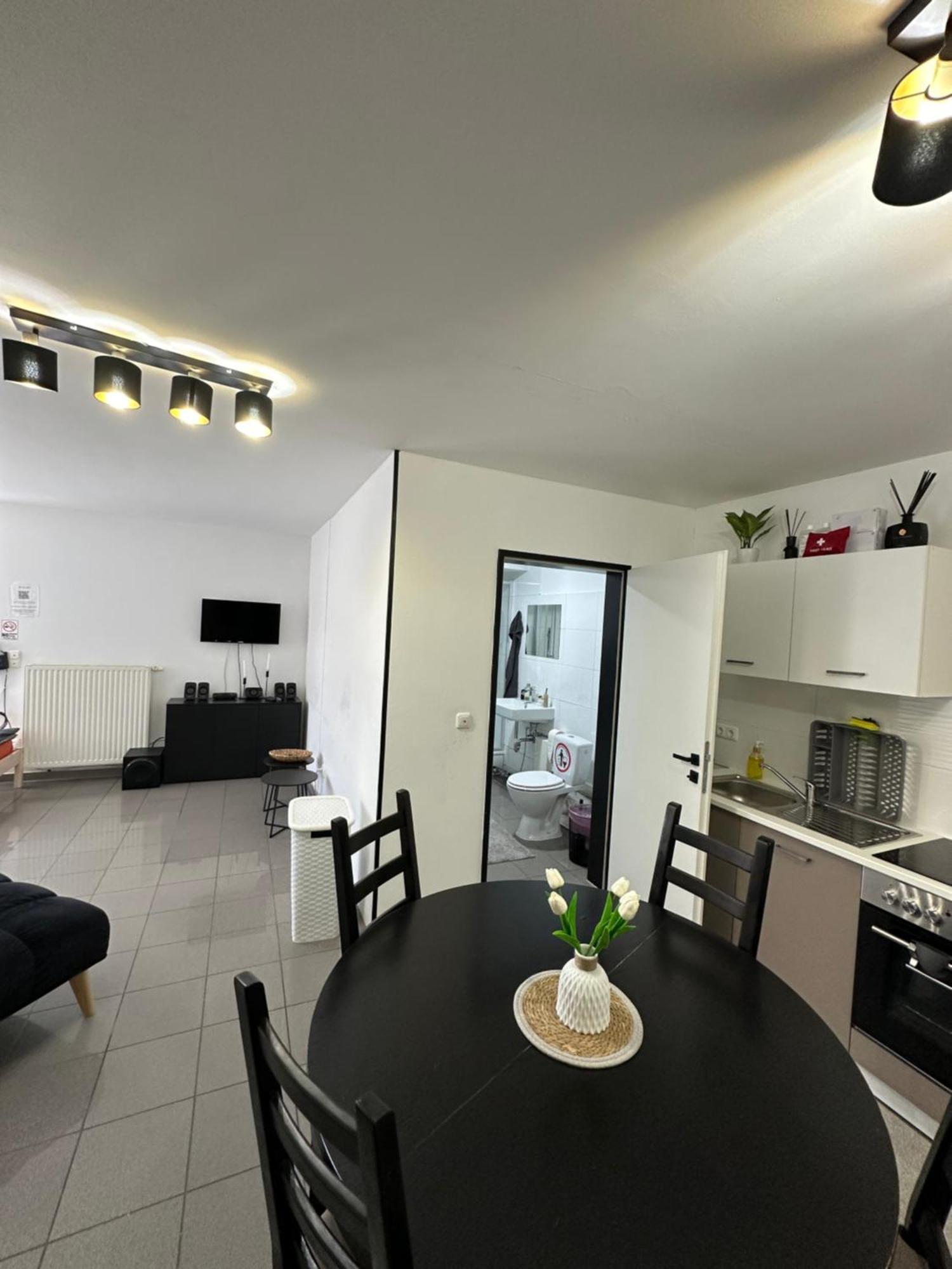 Sindorf Apartment *